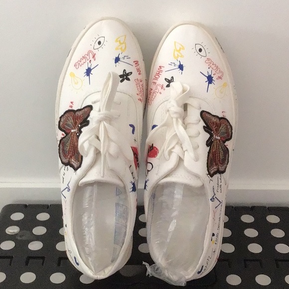 🆕 No Tags ZARA Graffiti Butterfly Lace Up Sneaker - Picture 1 of 12